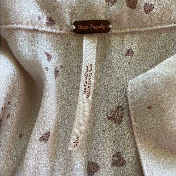 Free People blush color with darker color hearts and tie. NEW - Picture 5 of 5